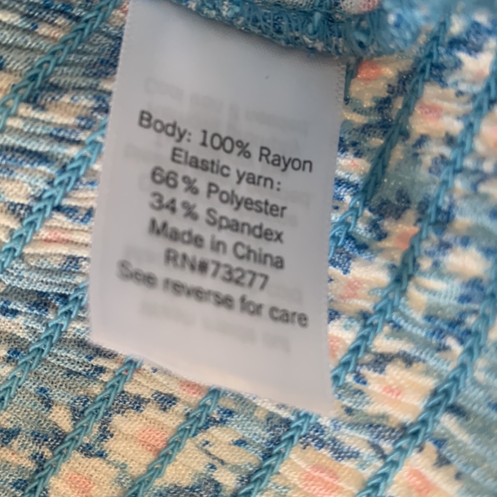NWT L smocked Crop Top - Picture 3 of 3